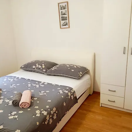 Apartment Joja Biograd Na Moru