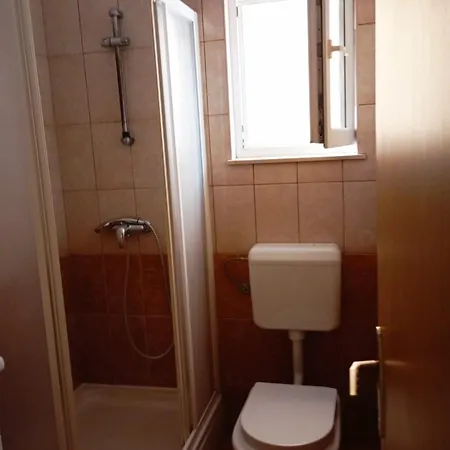 Joja Biograd Na Moru