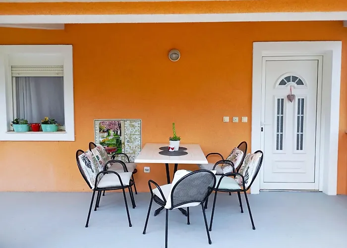 Joja * Biograd na Moru