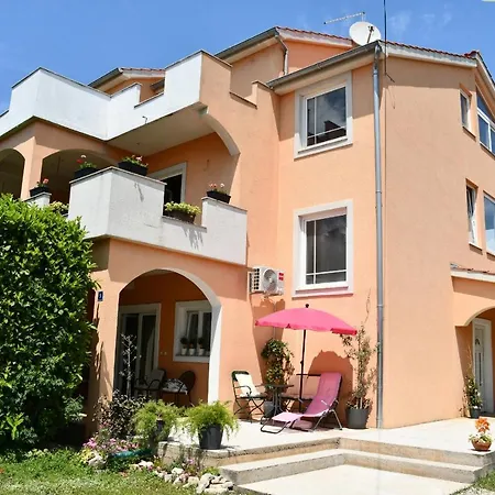 Apartman Joja Biograd Na Moru